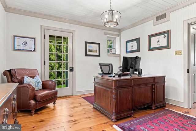207 CARRIAGE, Newtown Square, PA 19073