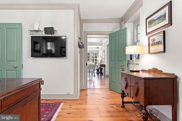 207 CARRIAGE, Newtown Square, PA 19073