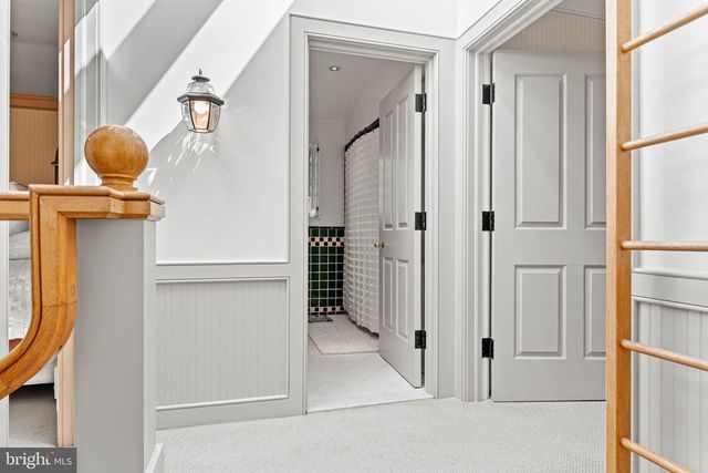 207 CARRIAGE, Newtown Square, PA 19073