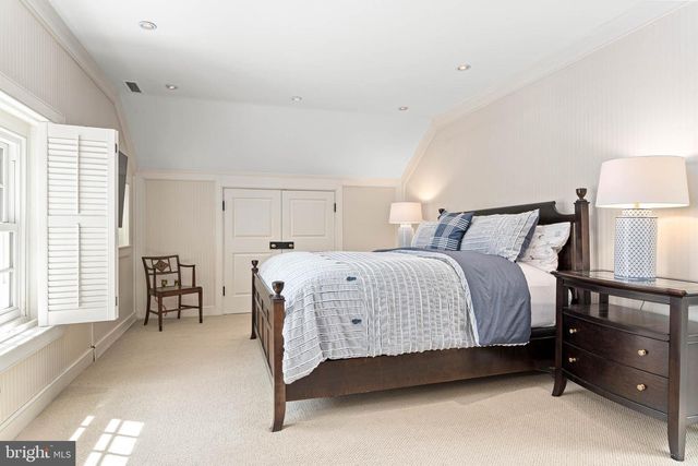 207 CARRIAGE, Newtown Square, PA 19073