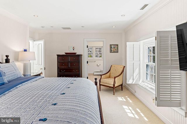 207 CARRIAGE, Newtown Square, PA 19073