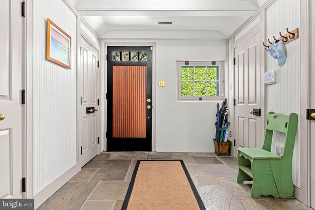 207 CARRIAGE, Newtown Square, PA 19073