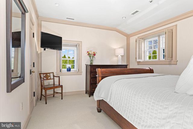 207 CARRIAGE, Newtown Square, PA 19073