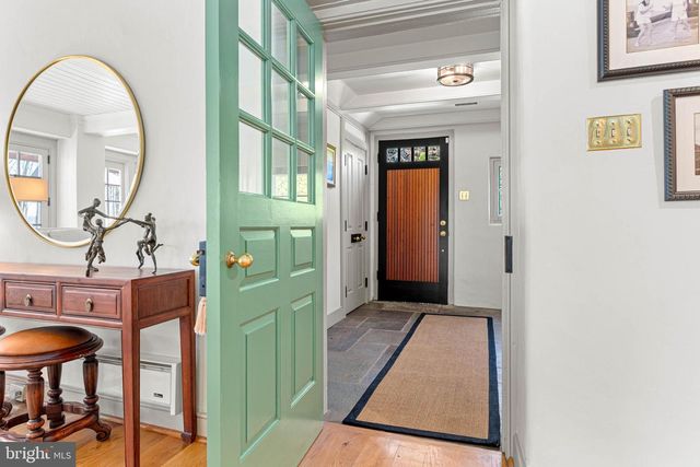 207 CARRIAGE, Newtown Square, PA 19073