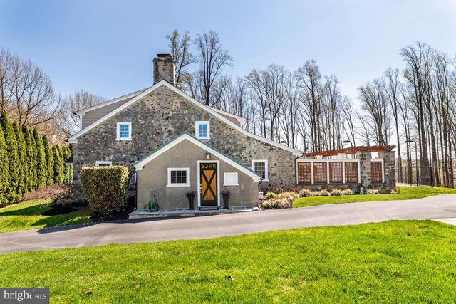 207 CARRIAGE, Newtown Square, PA 19073