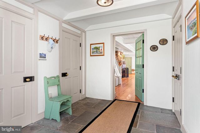 207 CARRIAGE, Newtown Square, PA 19073