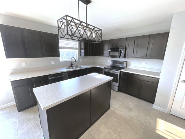 251 W Showalter Drive, Georgetown, KY 40324