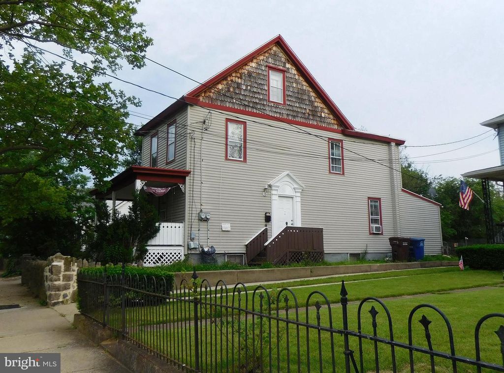 506 BRIDGEBORO ST, Riverside, NJ 08075