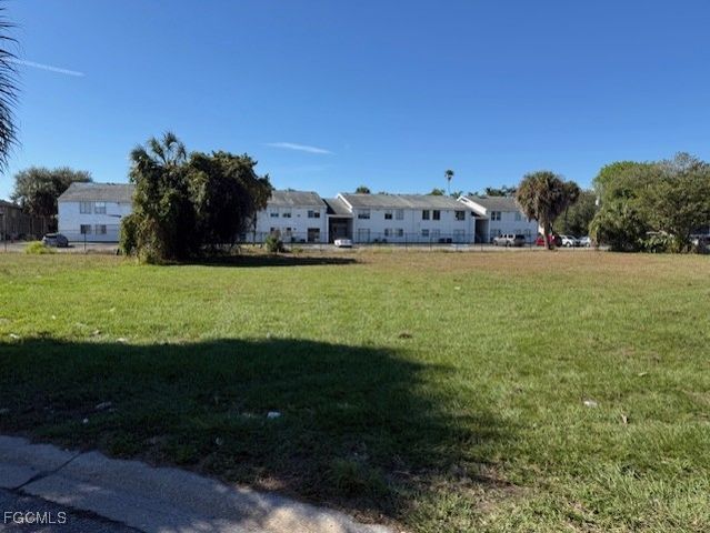 3662 Estelle ST, Fort Myers, FL 33916