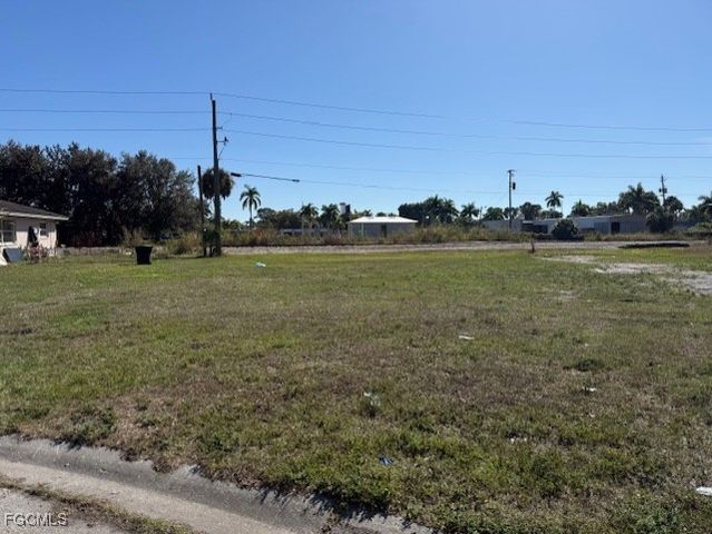 3662 Estelle ST, Fort Myers, FL 33916