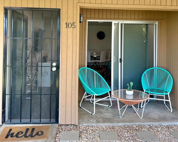 575 N Villa Court 105, Palm Springs, CA 92262