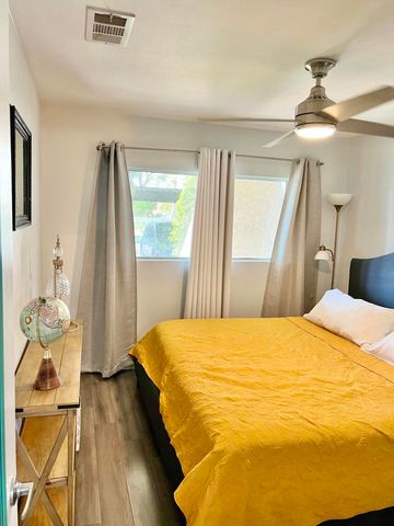 575 N Villa Court 105, Palm Springs, CA 92262