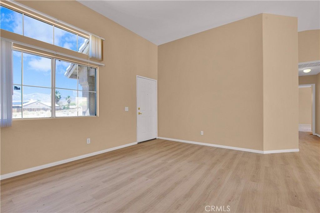 Image 5 of property listing at 10468 Santa Cruz, Desert Hot Springs, CA 92240