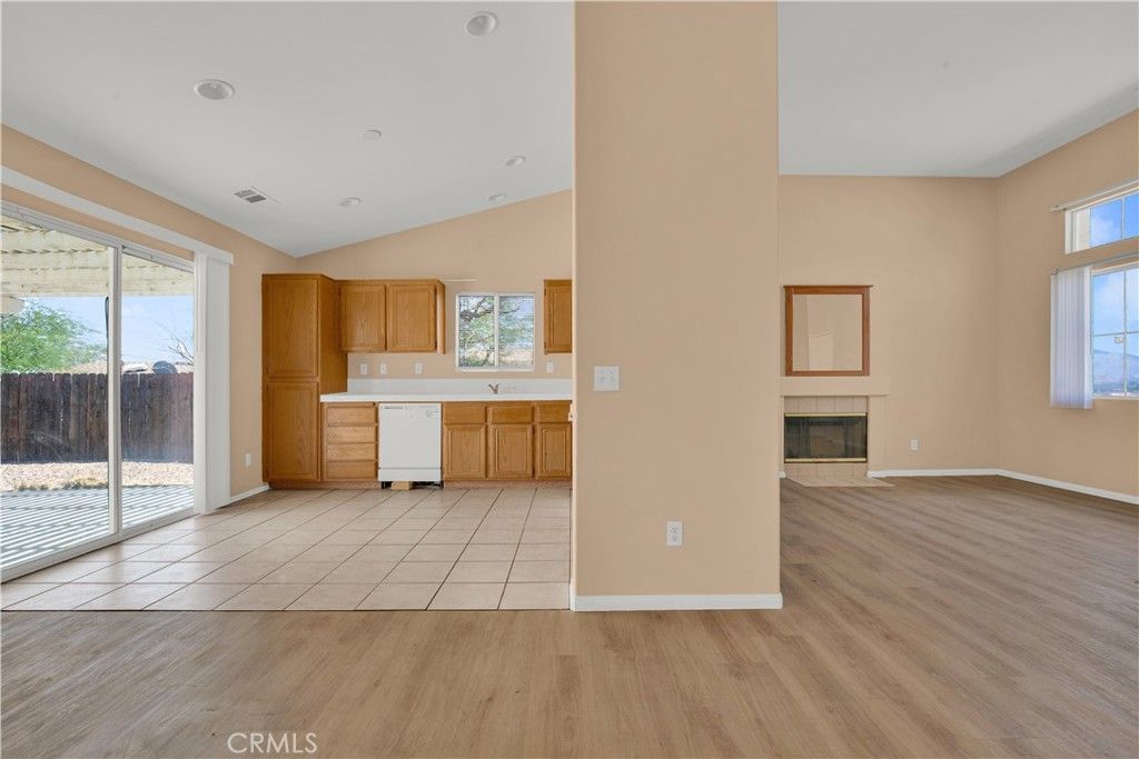 Image 7 of property listing at 10468 Santa Cruz, Desert Hot Springs, CA 92240