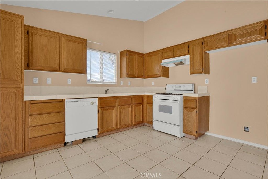 Image 8 of property listing at 10468 Santa Cruz, Desert Hot Springs, CA 92240