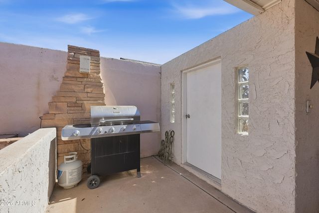 8818 E Downing Street, Mesa, AZ 85207