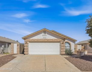 8818 E Downing Street, Mesa, AZ 85207