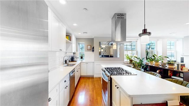 7 Mount Hope Avenue 202, Providence, RI 02906