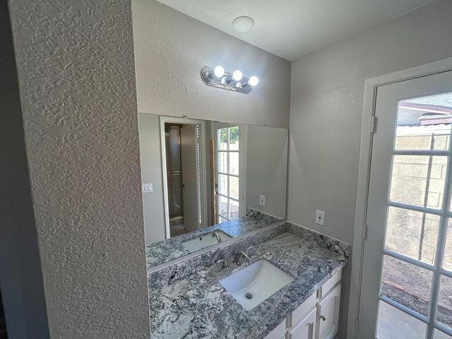 4976 W Charleston Avenue, Glendale, AZ 85308