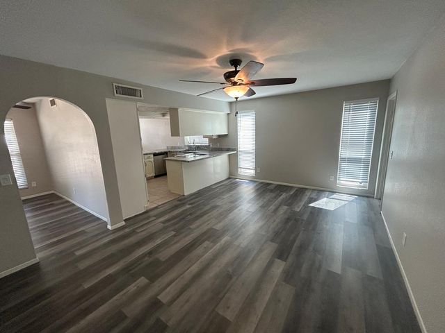 4976 W Charleston Avenue, Glendale, AZ 85308