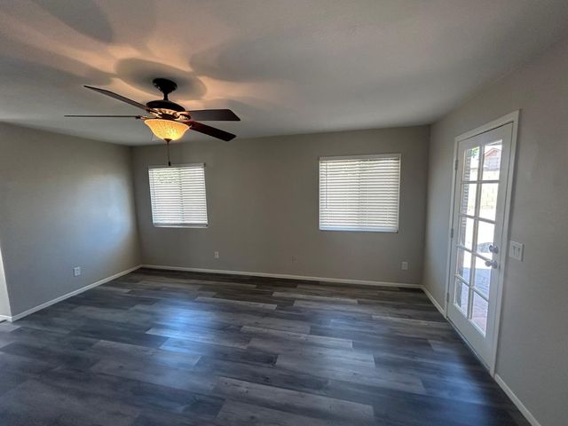 4976 W Charleston Avenue, Glendale, AZ 85308