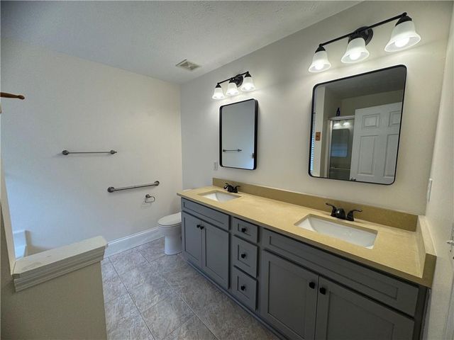 2243 Bedstone Drive, Buford, GA 30518