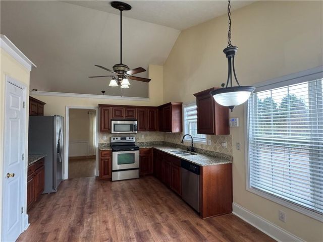 2243 Bedstone Drive, Buford, GA 30518