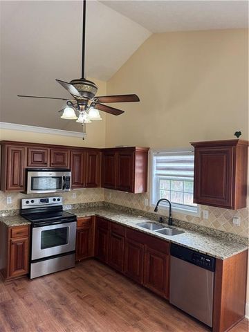 2243 Bedstone Drive, Buford, GA 30518