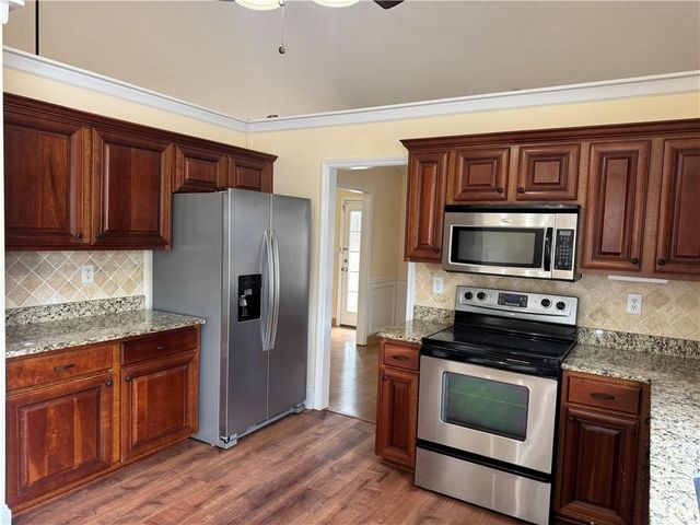 2243 Bedstone Drive, Buford, GA 30518