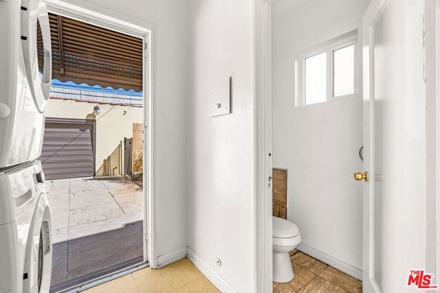 1838 S Victoria Avenue, Los Angeles, CA 90019