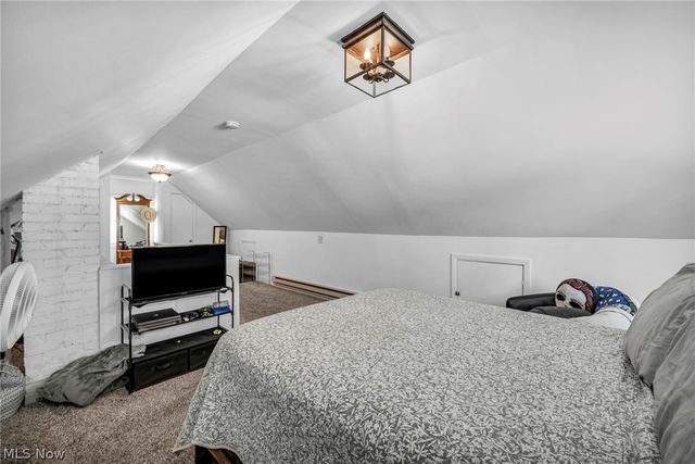 2515 9th Street, Cuyahoga Falls, OH 44221