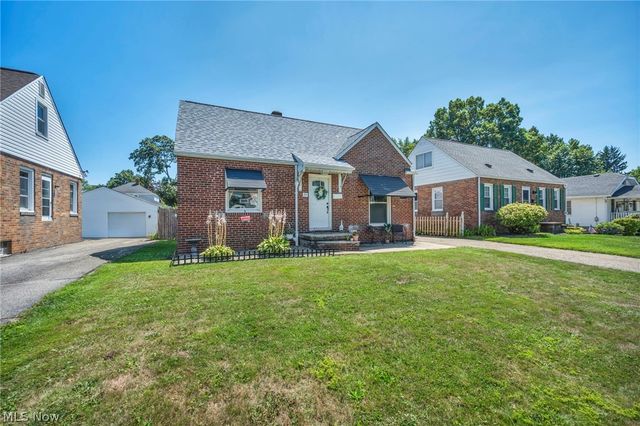 2515 9th Street, Cuyahoga Falls, OH 44221