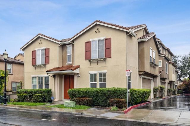 205 Montevina Way, Hayward, CA 94545