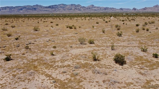 3 lots S Kingman Trail, Golden Valley, AZ 86413