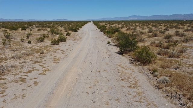 3 lots S Kingman Trail, Golden Valley, AZ 86413