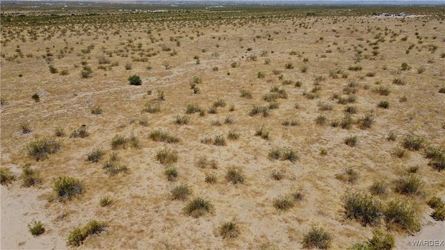 3 lots S Kingman Trail, Golden Valley, AZ 86413
