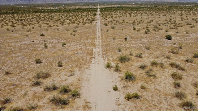 3 lots S Kingman Trail, Golden Valley, AZ 86413