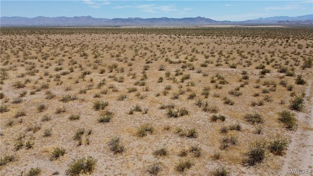 3 lots S Kingman Trail, Golden Valley, AZ 86413