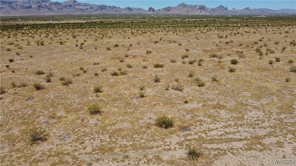 3 lots S Kingman Trail, Golden Valley, AZ 86413