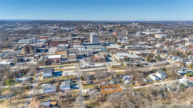 171 E Meadow Street, Fayetteville, AR 72701