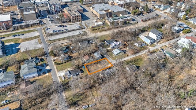 171 E Meadow Street, Fayetteville, AR 72701