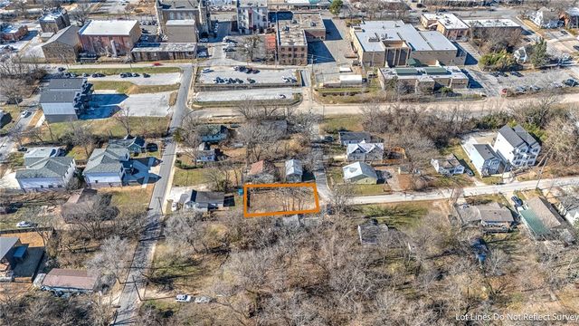 171 E Meadow Street, Fayetteville, AR 72701