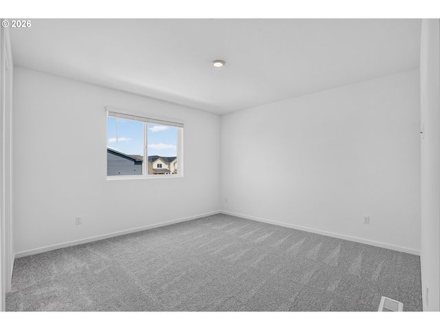 533 Upland Ave, Woodburn, OR 97071