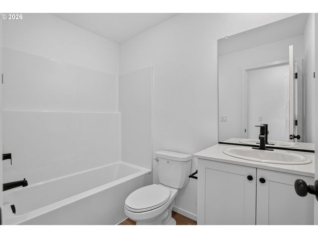 533 Upland Ave, Woodburn, OR 97071
