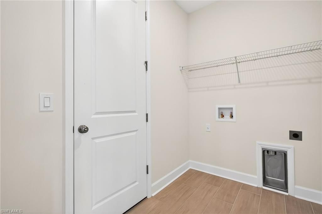 Image 32 of property listing at 3015 SW 10th AVE, Cape Coral, FL 33914