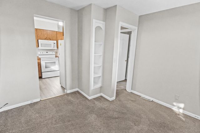 1248 Wells Street, Burton, MI 48529