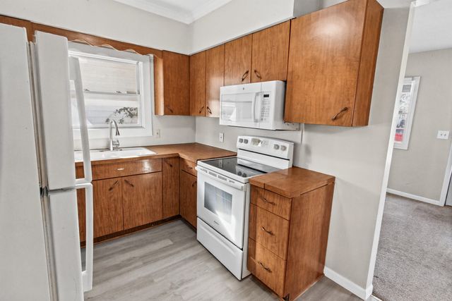 1248 Wells Street, Burton, MI 48529
