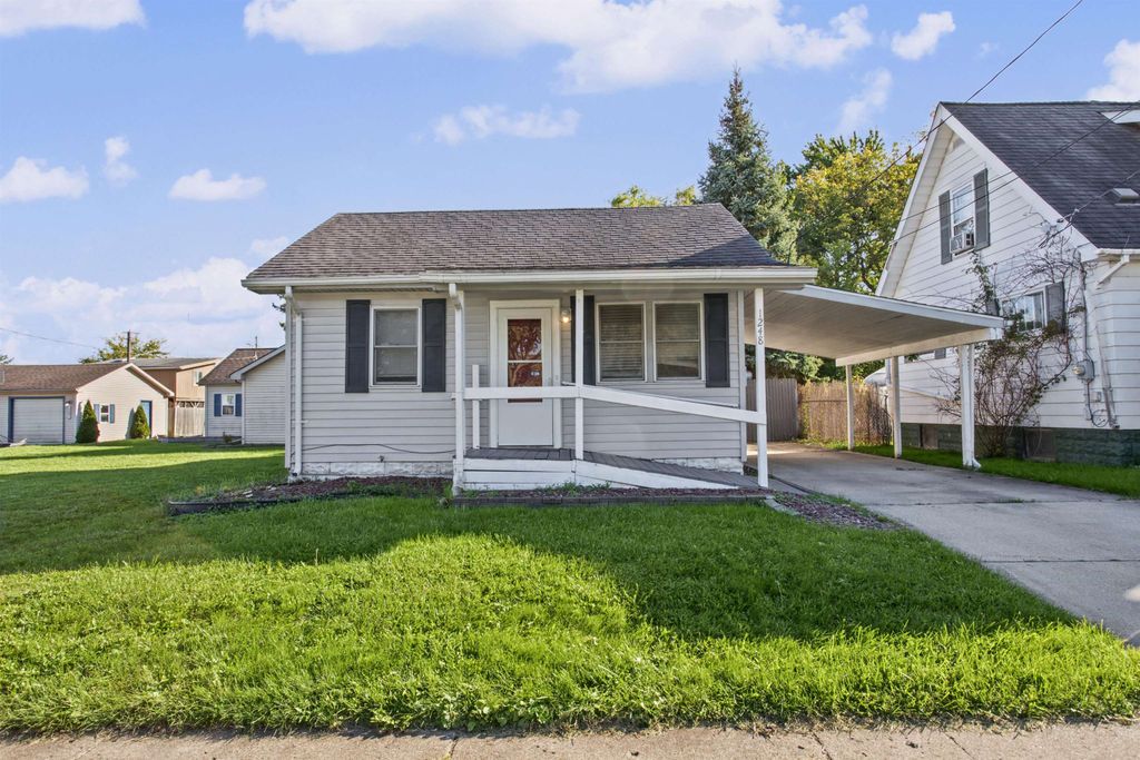 1248 Wells Street, Burton, MI 48529
