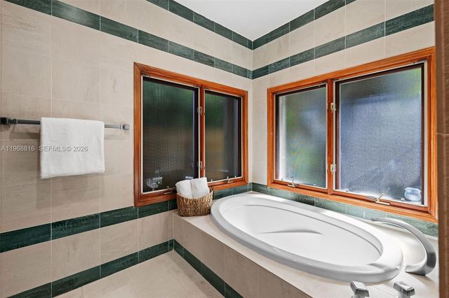 4140 Bonita Ave, Miami, FL 33133