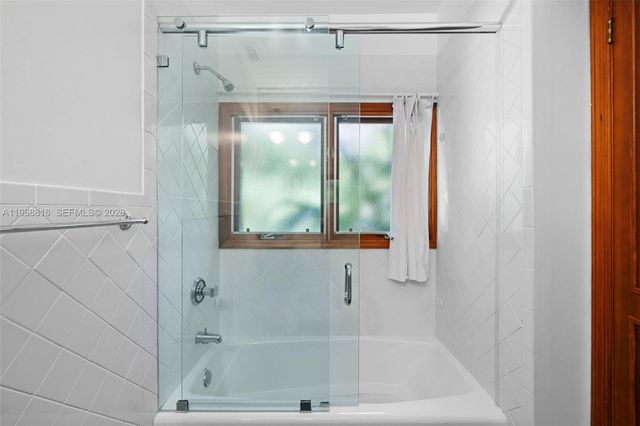 4140 Bonita Ave, Miami, FL 33133